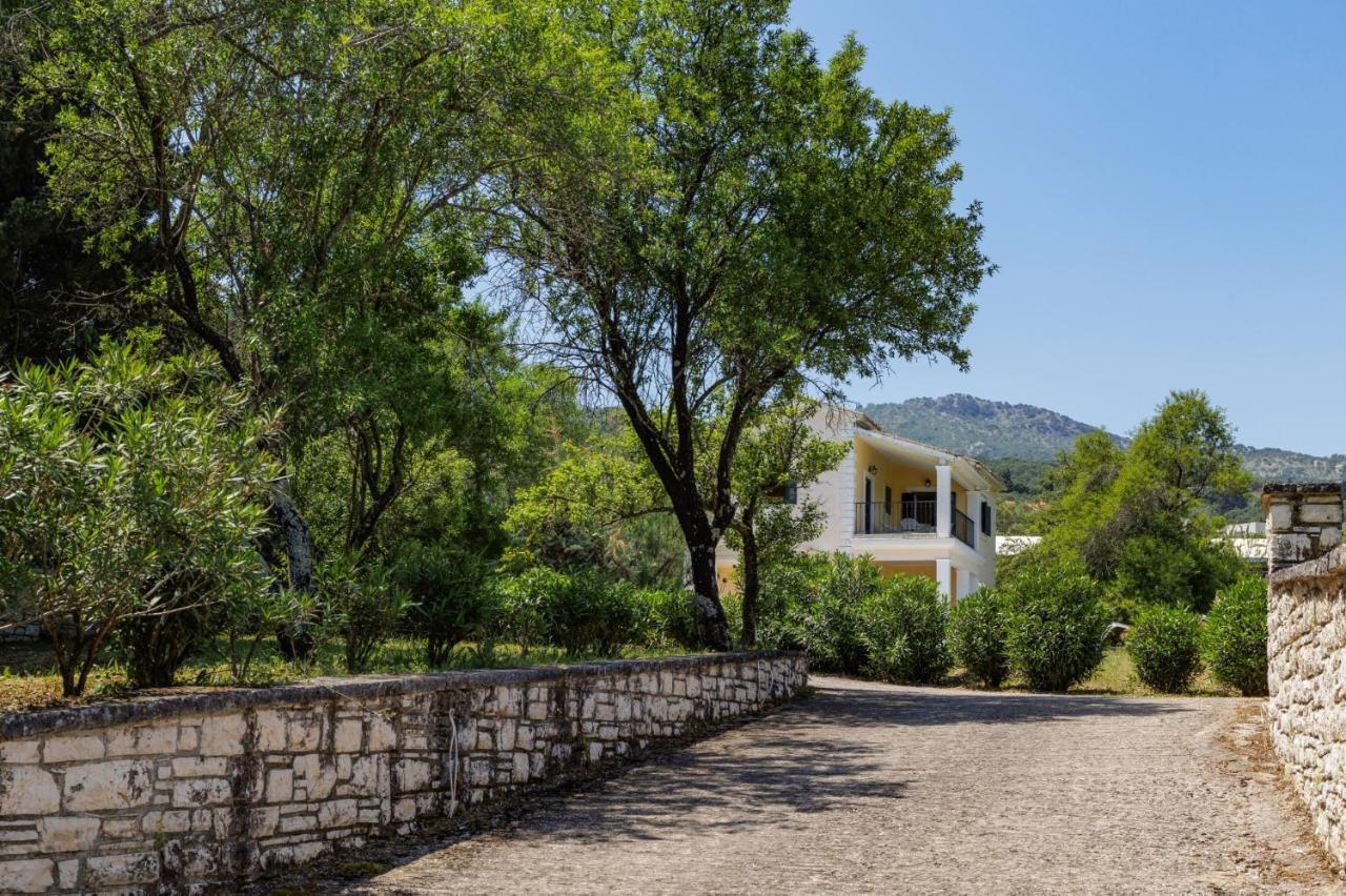 Villa Marily By Villa Plus Kassiopi Buitenkant foto